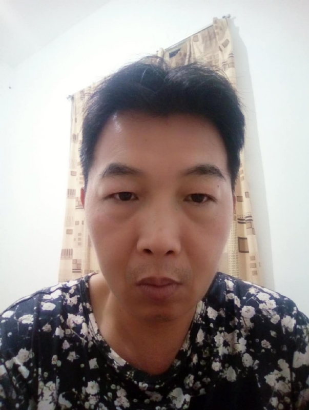 繁华哀伤的第一张照片--政和征婚网