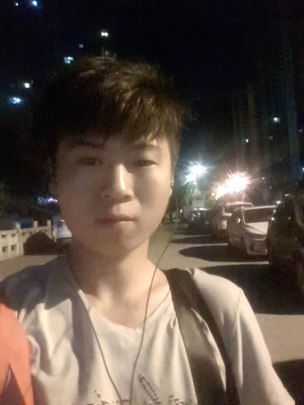 流星的瞬间的第一张照片--政和征婚网