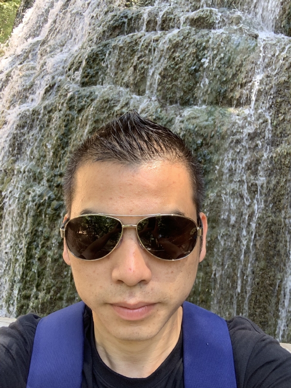 高兴的第二张照片--政和征婚网