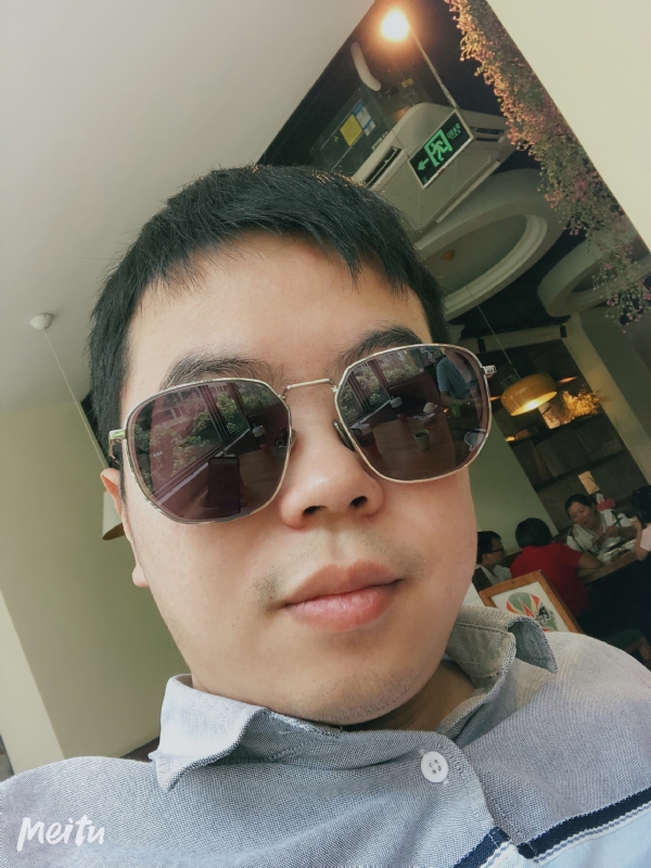 月台等路人的第一张照片--政和征婚网