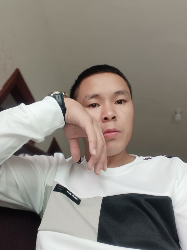 冷漠的第一张照片--政和征婚网