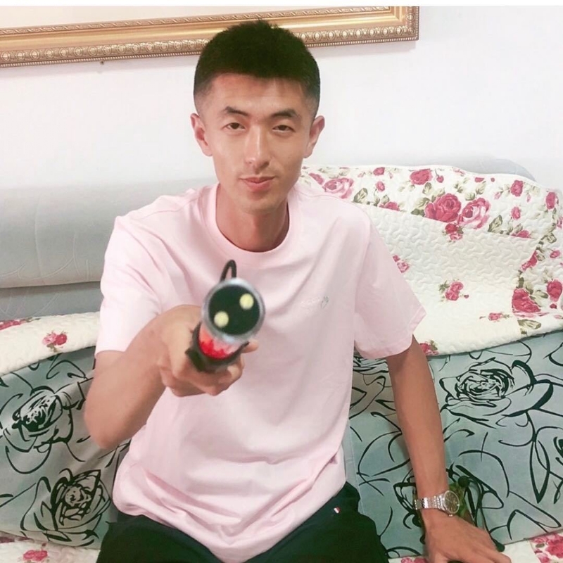 转身留下孤独的她的第一张照片--政和征婚网