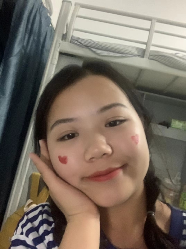 轻轻的一片云的第一张照片--政和征婚网