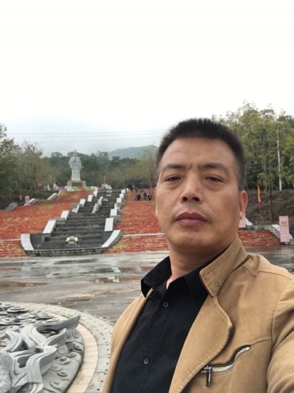 开心的松鼠的第二张照片--政和征婚网