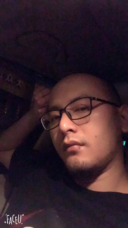 狂野的孤狼的第一张照片--政和征婚网