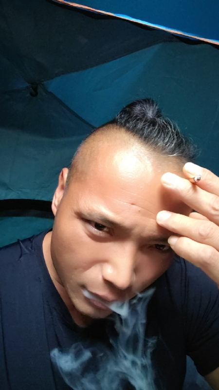 伯爵的第四张照片--政和征婚网