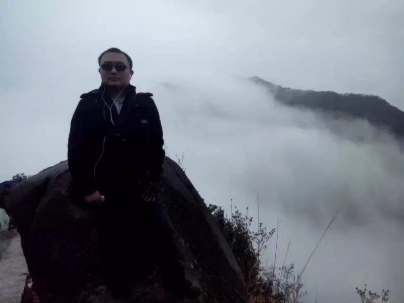 如影随形的第三张照片--政和征婚网