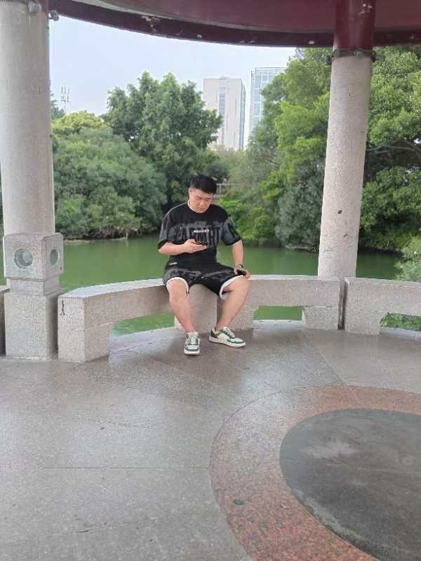 不善挽留的第一张照片--政和征婚网